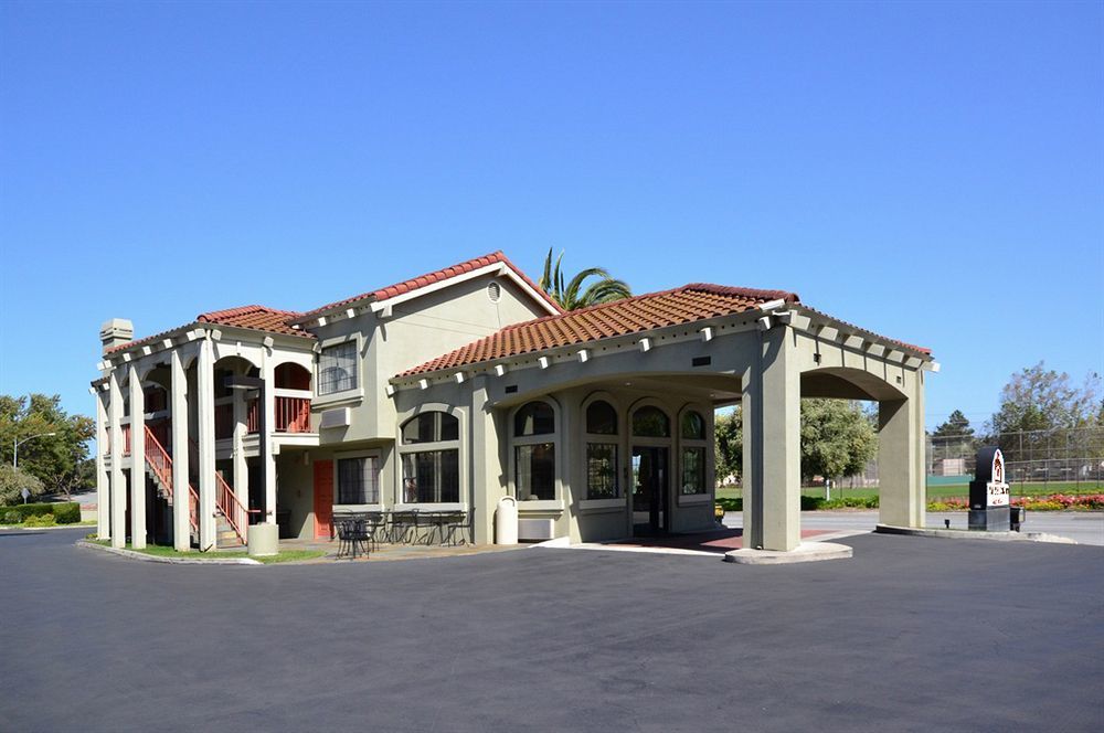 Surestay Plus By Best Western Santa Clara Silicon Valley Екстер'єр фото